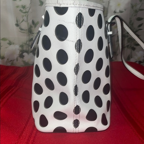 Michael Kors White and Black Polka Dot Tote - Picture 4 of 11